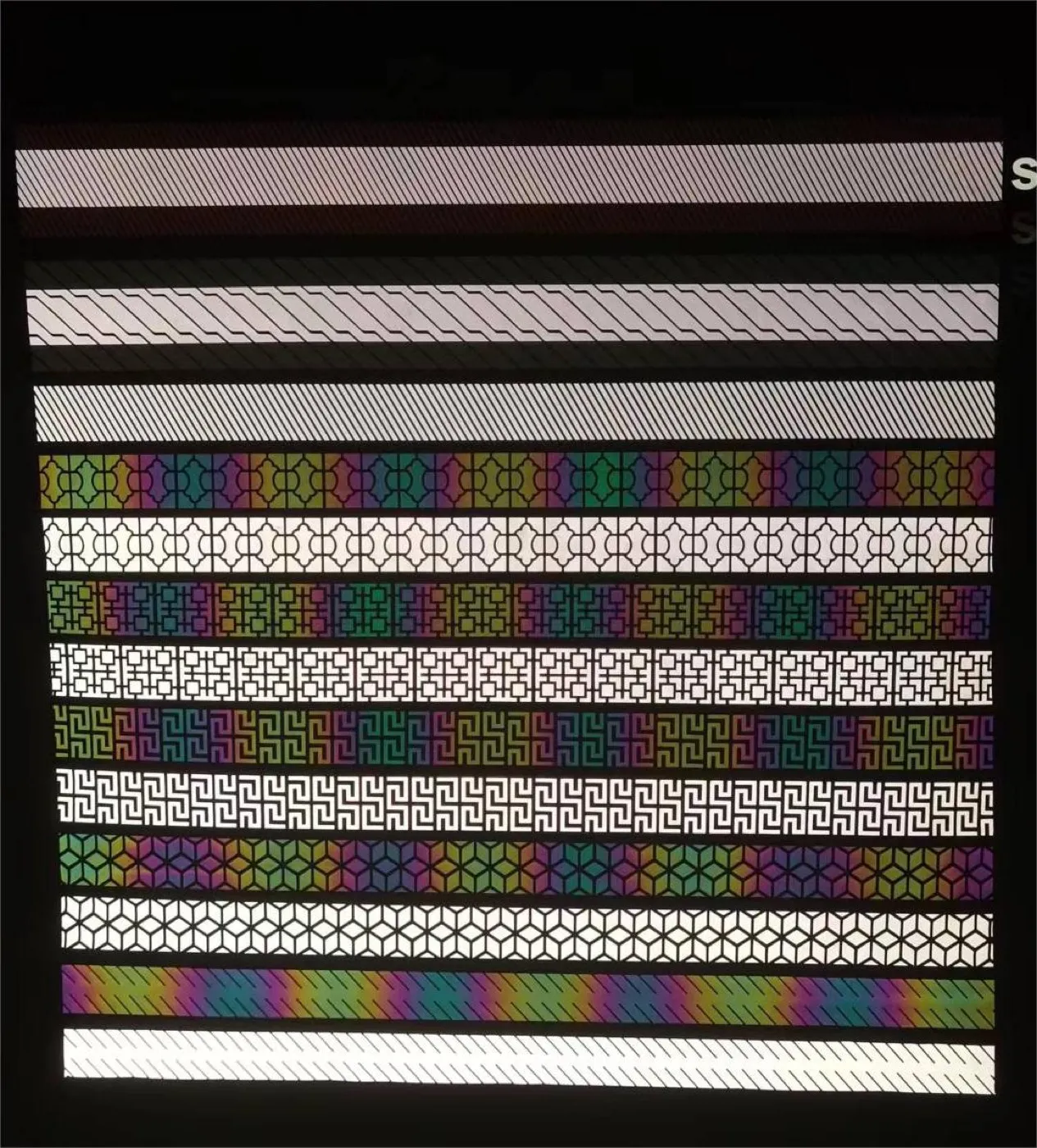 Engraved Pattern Reflective Heat Patch — view 3